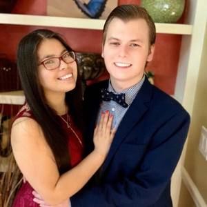 Meet your Posher, Kara